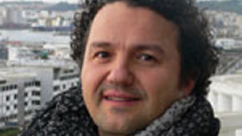 ‮”‬أكيم‭ ‬السيكا‭ ‬مايا‮”‬‭ ‬في‭ ‬الجزائر‭ ‬هذا‭ ‬الشهر‭ ‬للغناء‭ ‬في‭ ‬سهرة‭ ‬السحب‭ ‬النهائي‭ ‬لمسابقة‭ ‬‮”‬الشروق‮”‬