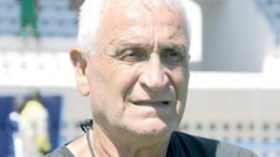 ‮”‬أتمنى‭ ‬الفوز‭ ‬على‭ ‬تنزانيا‭ ‬وتعادل‭ ‬الجزائر‭ ‬مع‭ ‬المغرب‮”‬