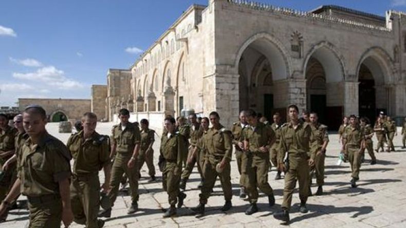 إسرائيل تكرّس التقسيم الزماني للمسجد الأقصى