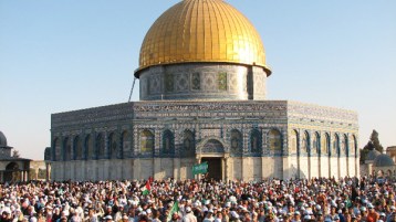 قبل أن يُهوّد الأقصى