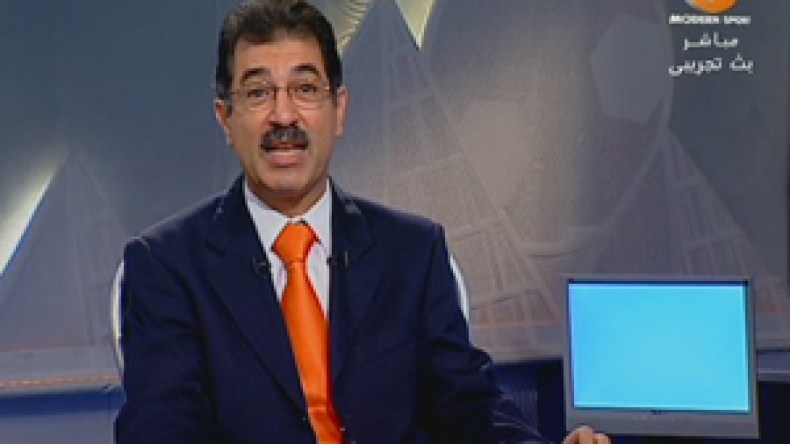 مدير القناة يشتكي علاء صادق ويطالب بتعويضات كبيرة
