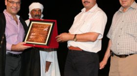 ‭”‬كنت‭ ‬خياطا‭ ‬وبناء‭ ‬وغاسل‭ ‬صحون‭ ‬وأحلم‭ ‬بلقاء‭ ‬بوتفليقة‮”‬