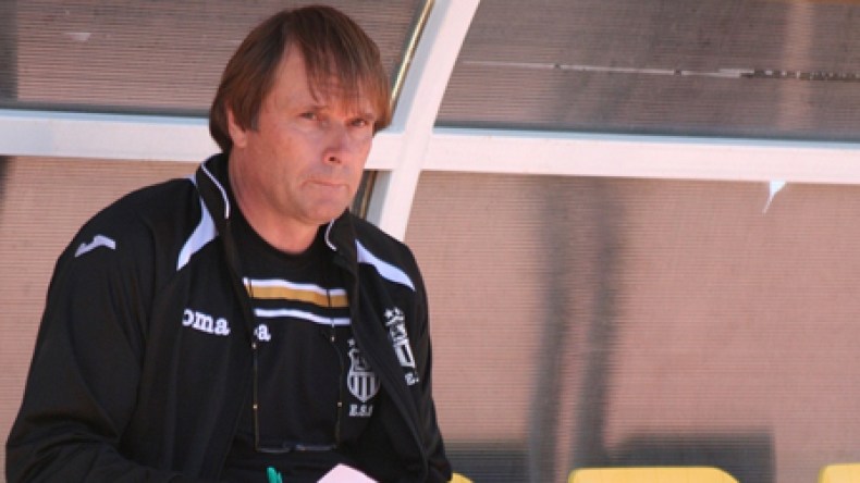 المدرب غيغر سيلتحق بالشلف هذا الأحد لإمضاء العقد