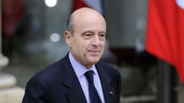 Alain JuppÃ© to visit Oran on Thursday