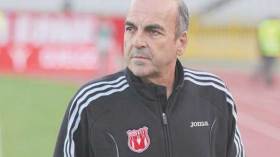 آلان ميشال باق في بلوزداد لموسم آخر