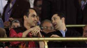 ما سرّ عداء علاء مبارك للجزائر والجزائريون عزّوه في وفاة إبنه محمد؟