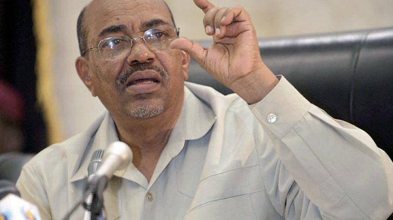 البشير يعرض هدنة على المتمردين ويحدد موعدا للحوار