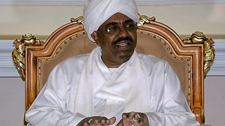 “السلم والأمن بإفريقيا ورهانات الأمة العربية” في محادثات بوتفليقة-البشير