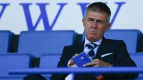 “مول السوناكوم” و”مول الباش” يتدافعان لِإلتقاط صور مع ألكاراز!