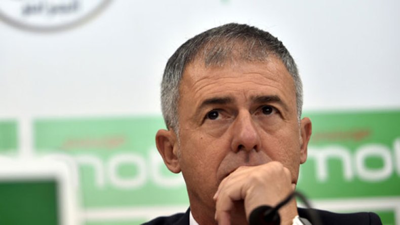 ألكاراز يندم على تدريب المنتخب الوطني المحلي