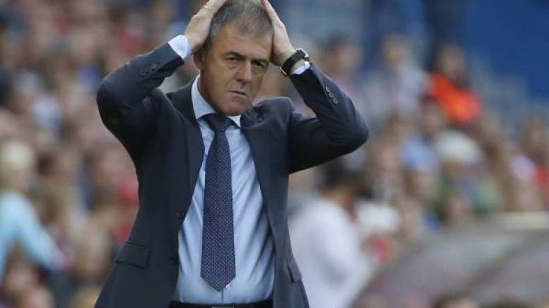 “ألكاراز” رحّالة ولا يمكث في منصبه طويلا