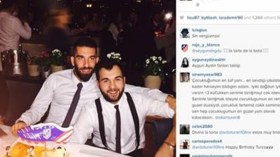 توران يحتفل بعيد ميلاده بكعكة على شكل حذاء.. !