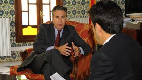 سفير إسبانيا يشيد باحترافية الشرطة الجزائرية