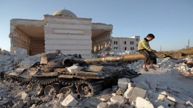 Un aéroport près d'Alep bombardé, 5 hélicoptères détruits (rebelles syriens)