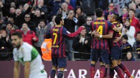 برشلونة يستعيد صدارة “الليغا”.. وإشبيلية يستمر في صحوته