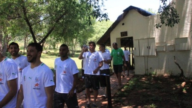 لاعبو “الخضر” في نزهة تأهّبا لمواجهة الطوغو