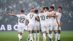 المنتخب يغطي على النكسات في عام للتناسي بسبب كورونا وكثرة المآسي