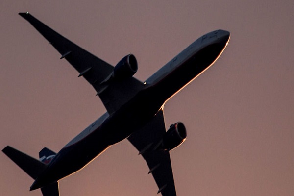 Lyon-Alger: 6 mois de prison ferme pou un Algérien ayant aspergé les passagers de bière