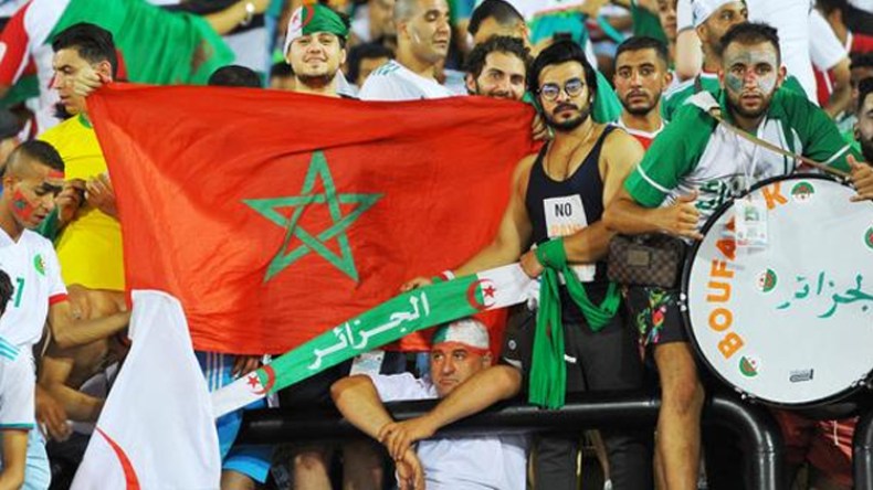 رسالة دعم من المغاربة للجزائريين في الكان