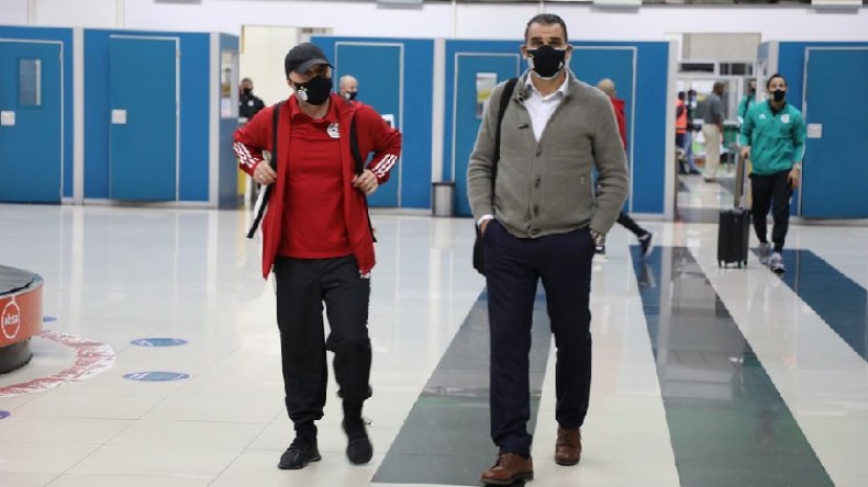 بِالفيديو والصور: وصول لاعبي المنتخب الوطني إلى زامبيا