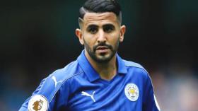 محرز يخرج عن صمته ويُخاطب إدارة ليستر سيتي