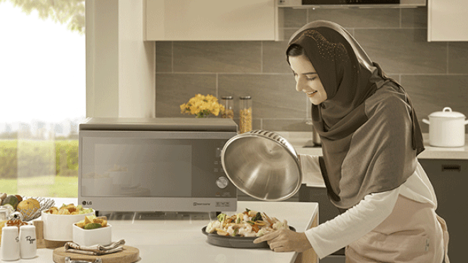 “آل جي” تطلق فرن المايكروويف الجديد “نيوشاف” بتقنية العاكس الذكي