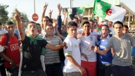 أنصار “الخضر” بدأوا المباراة من “الماركير”