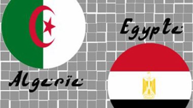 Égypte: des Égyptiens ont brandi le drapeau algérien à la place Tahrir  et accusé le régime d’être à l’origine de la détérioration des relations entre les deux peuples