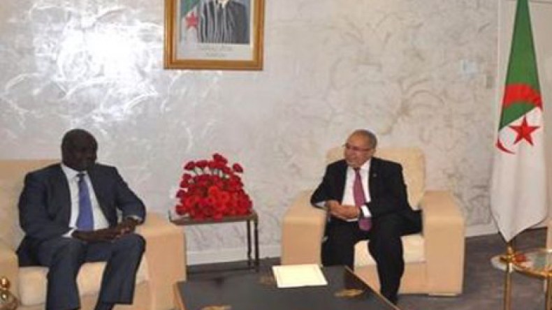 وزير خارجية تشاد: “لدينا تطابق تام في وجهات النظر مع الجزائر”