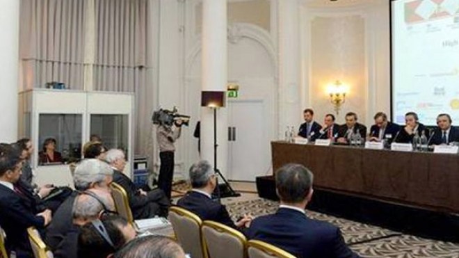 190 رجل أعمال بريطاني في منتدى الجزائر حول الاستثمار