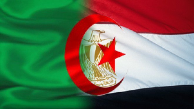 مصر تدعو لتوحيد الأعلام في المدرجات وتكرّم بعثة الجزائر تحت قبة البرلمان