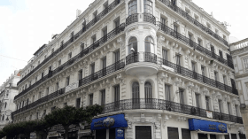 Zoukh interdit l’étendage du linge aux balcons à Alger