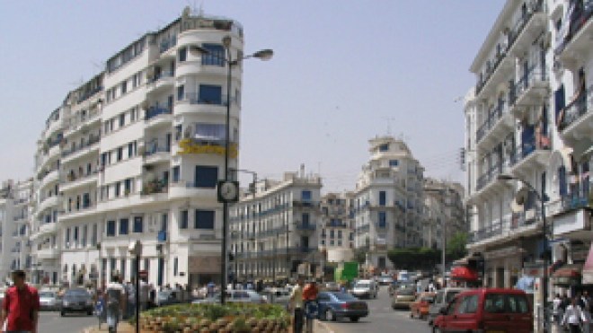 الساعات العمومية في الجزائر تجاوزها الزمن