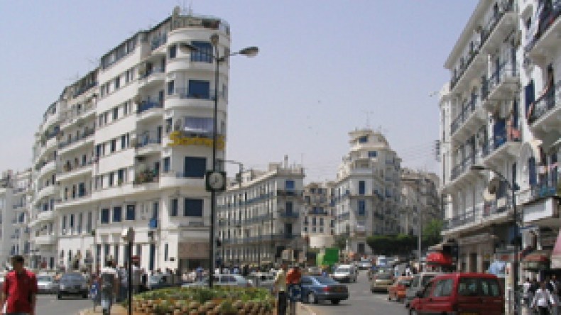 الساعات العمومية في الجزائر تجاوزها الزمن