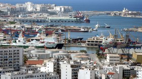 إنشاء أول رصيف اصطناعي للكائنات البحرية