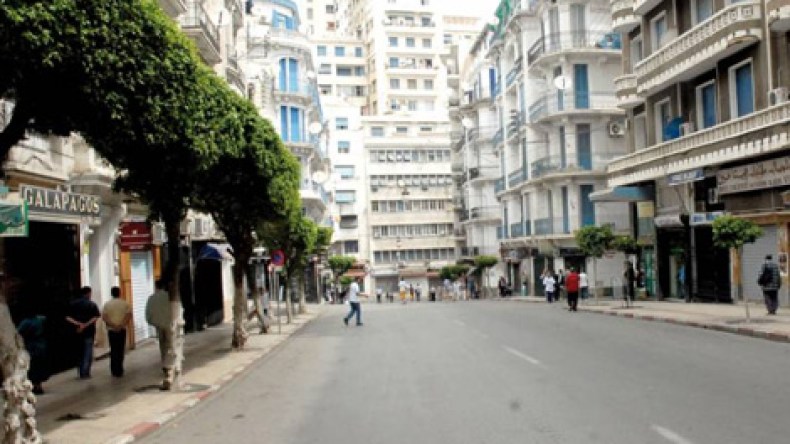 التجار‮ ‬يردّون‮.. ‬المداومة‮ ‬كذبة‮ ‬العيد
