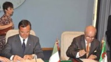 Alger et Rome pour “une solution politique” à la crise libyenne
