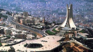 Nouvelle Constitution révélée à la mi-novembre