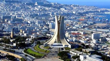 “دكاترة” في الاحتيال!