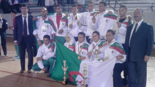 الجزائر‭ ‬ثالثة‭ ‬لدى‭ ‬السيدات‭ ‬والذكور