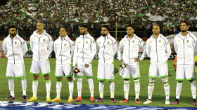 6 لاعبين مخضرمين يقودون المنتخب الوطني إلى الغابون