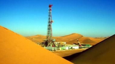 Algeria, Tunisia sign oil deal