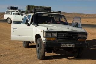 Attempted smuggling of 150 Kalashnikovs foiled in Algeria