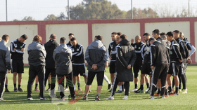 معاناة اللاعبين المحليين ستتواصل في عهد المدرب ليكنس