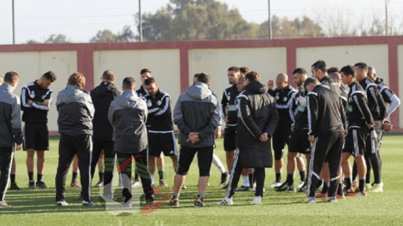معاناة اللاعبين المحليين ستتواصل في عهد المدرب ليكنس