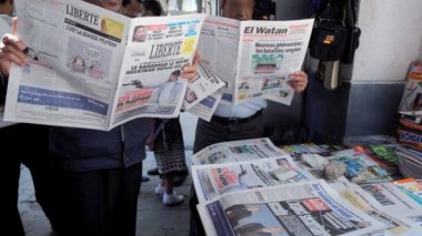 The Government lifts prison sentence on journalists