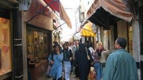 Exclusivité/Echorouk: “Des illettrés mènent une vie de cadres en Algérie, selon une étude d'experts”.