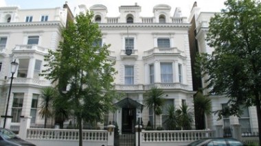 Algeriaâ€™s embassy in Britain solves the problem of pupils stranded in Portsmouth