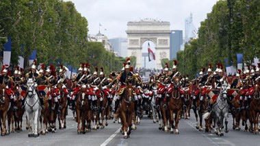 Algeria Martyrs' flag will not be waved in the the Champs-Elysees courtyard