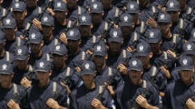 ترقية كل شرطي جاوزت خبرته 8 سنوات وتحويل من جاوز الـ10 سنوات بمكان واحد